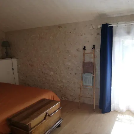 La Roche Des Bois, Maison Classee *** Holiday home
