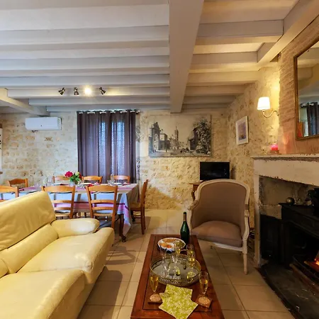 別荘 La Roche Des Bois, Maison Classee *** Saint-Laurent-de-la-Prée