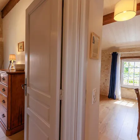 Prázdninový dům La Roche Des Bois, Maison Classee *** Saint-Laurent-de-la-Prée