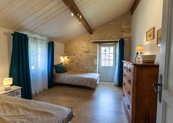 La Roche Des Bois, Maison Classée *** Saint-Laurent-de-la-Prée