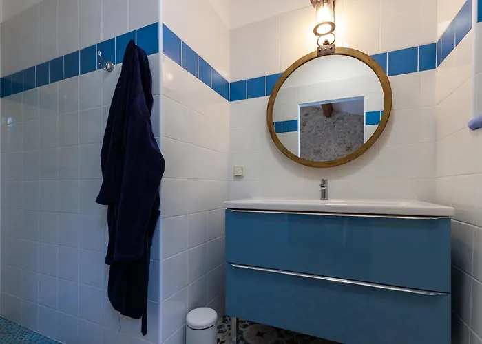 La Roche Des Bois, Maison Classée *** Saint-Laurent-de-la-Prée